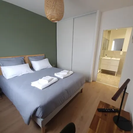 Breakislebed 3 Maisons Chu Limoges Extérieur photo