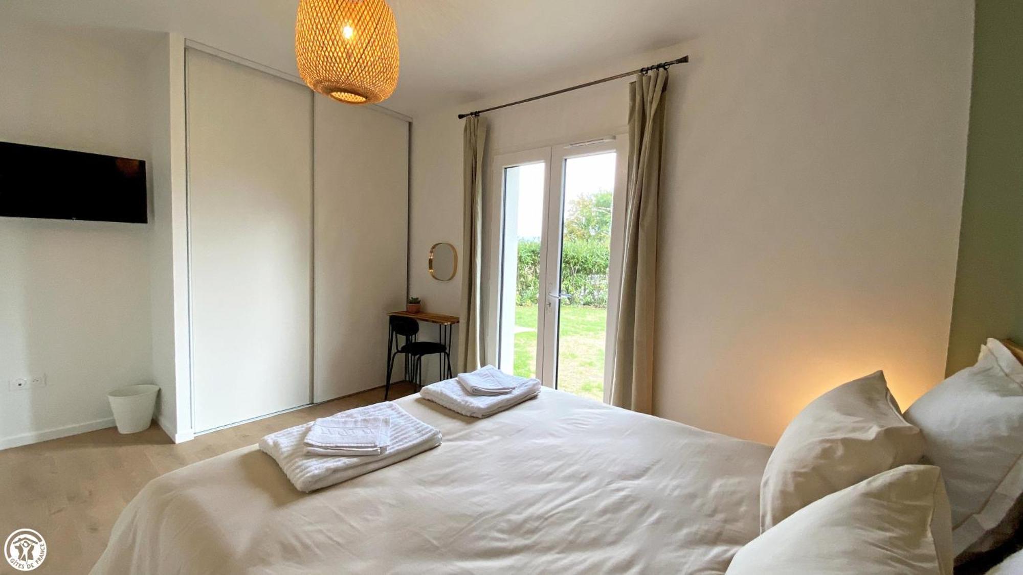 Breakislebed 3 Maisons Chu Limoges Holiday home